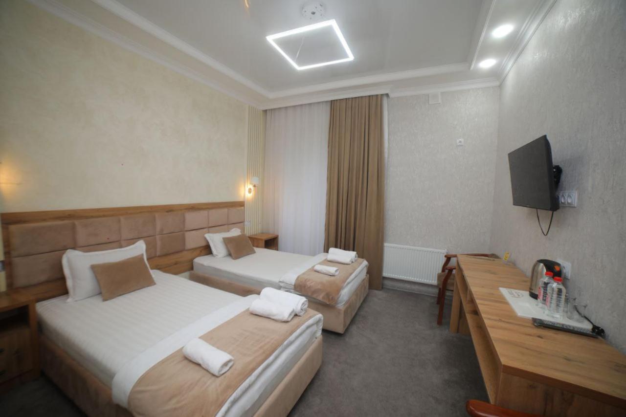 Hotel Tinchlik Plaza Ürgenç Dış mekan fotoğraf