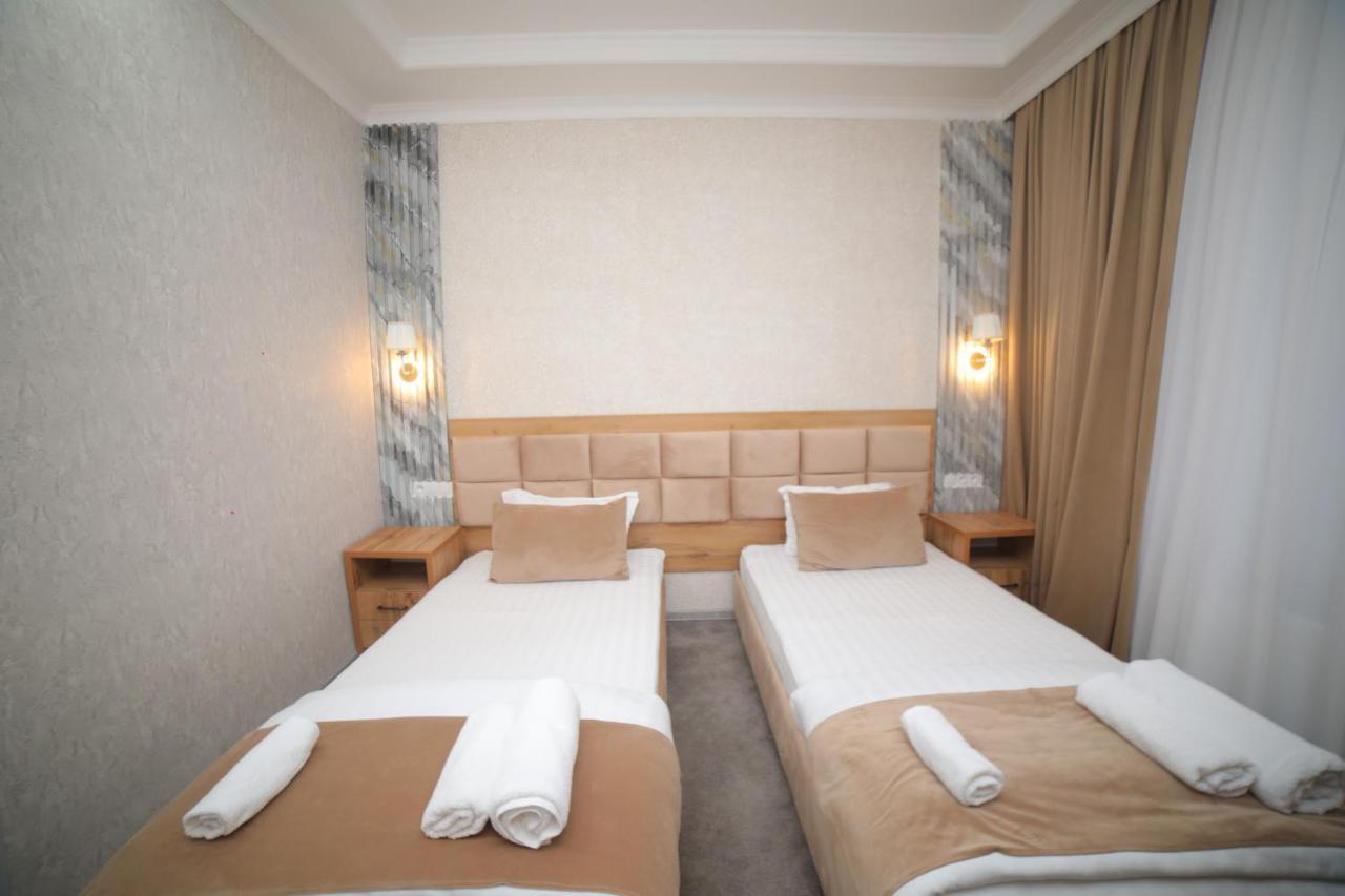 Hotel Tinchlik Plaza Ürgenç Dış mekan fotoğraf